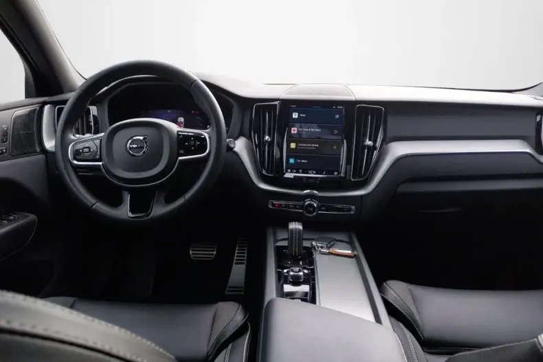 Volvo XC60 din 2021 cu 62.500 km - oferta VOL132433 - foto 14