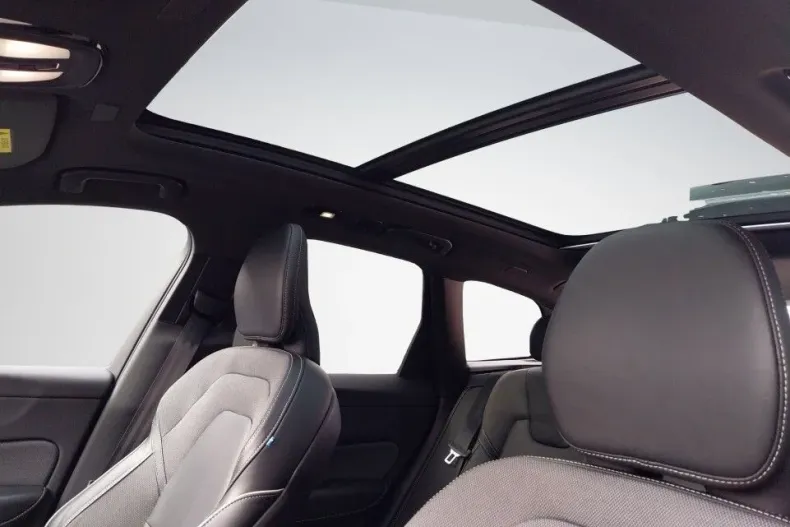 Volvo XC60 din 2021 cu 62.500 km - oferta VOL132433 - foto 17