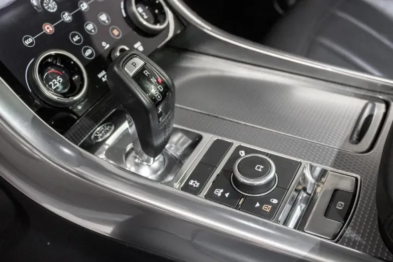 Land Rover Range Rover Sport din 2019 cu 140.800 km - oferta LAN132435 - foto 19