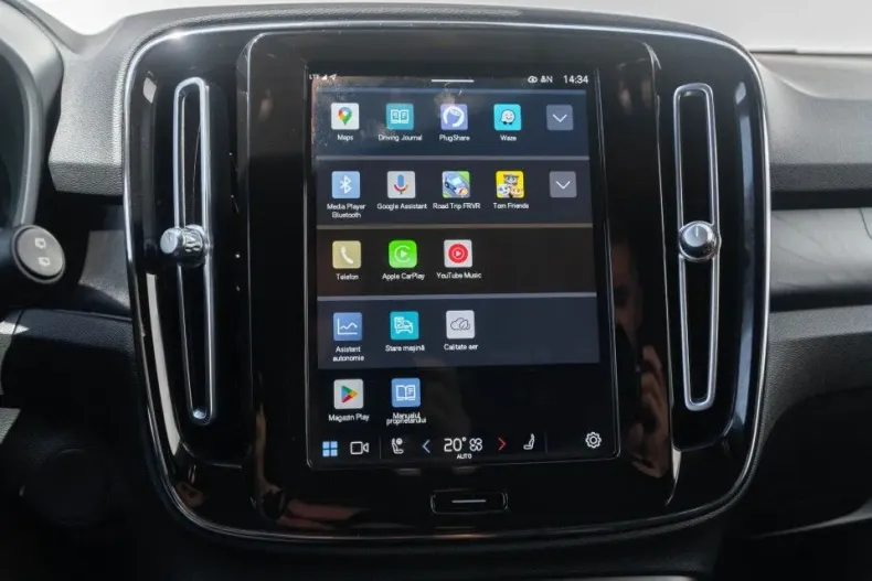 Volvo XC40 din 2023 cu 41.723 km - oferta VOL132438 - foto 20