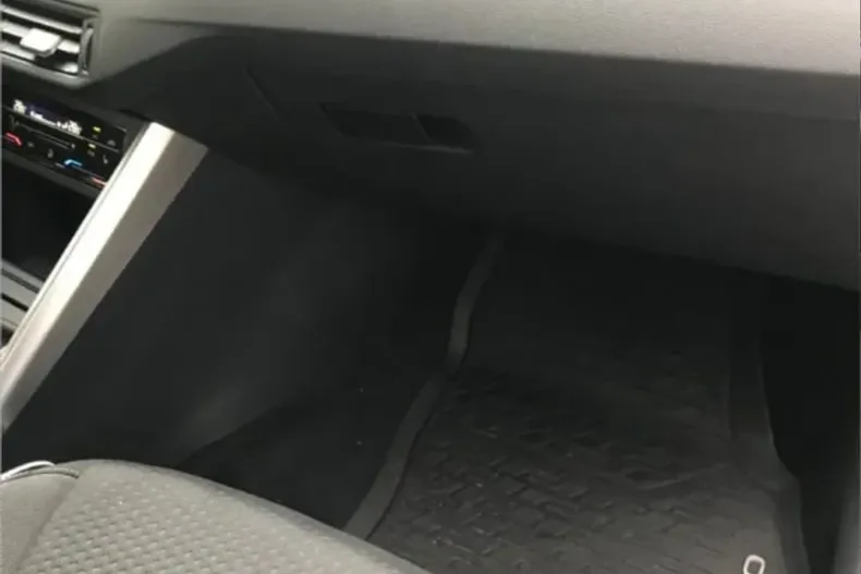 Volkswagen Taigo din 2023 cu 16.000 km - oferta VOL132474 - foto 18