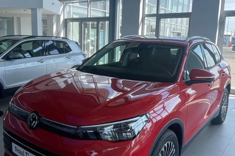 Volkswagen Tiguan din 2025 cu 8 km - oferta VOL132475 - foto 3