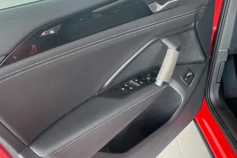 Volkswagen Tiguan din 2025 cu 8 km - oferta VOL132475 - foto 13