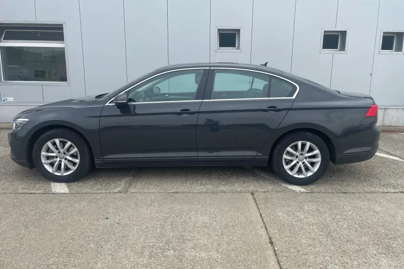 Volkswagen Passat din 2020 cu 61.500 km - oferta VOL132476 - foto 3