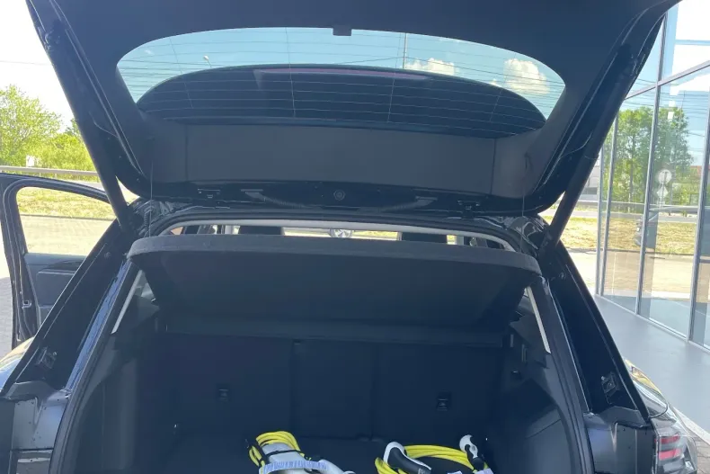 Volkswagen Tiguan din 2025 cu 8 km - oferta VOL132481 - foto 16