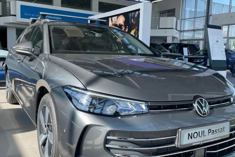 Volkswagen Passat din 2025 cu 2.500 km - oferta VOL132483 - foto 3