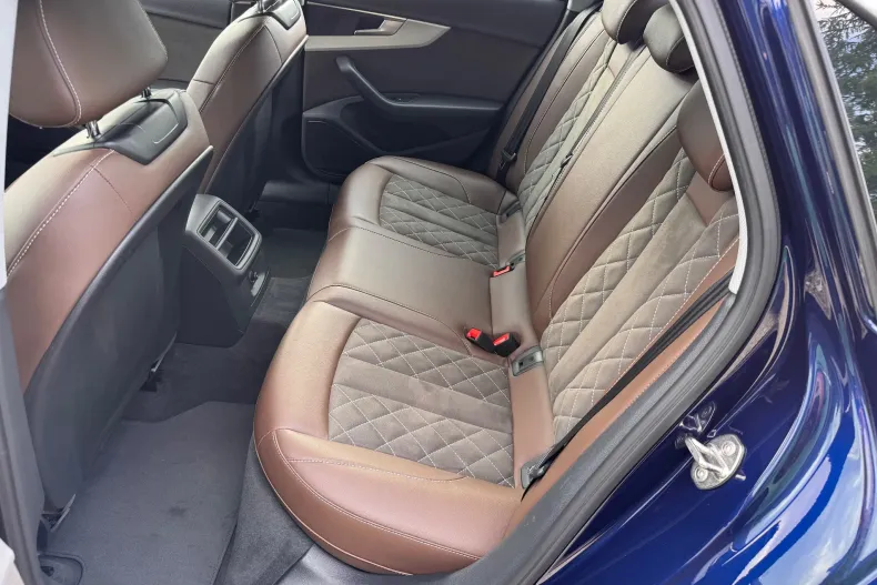 Audi A4 din 2021 cu 127.161 km - oferta AUD132485 - foto 29