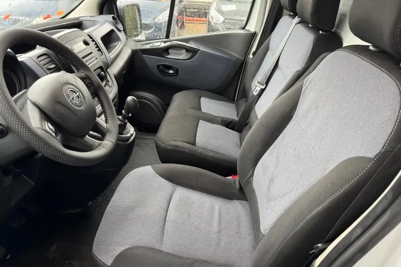 Opel Vivaro din 2019 cu 118.600 km - oferta OPE132493 - foto 4