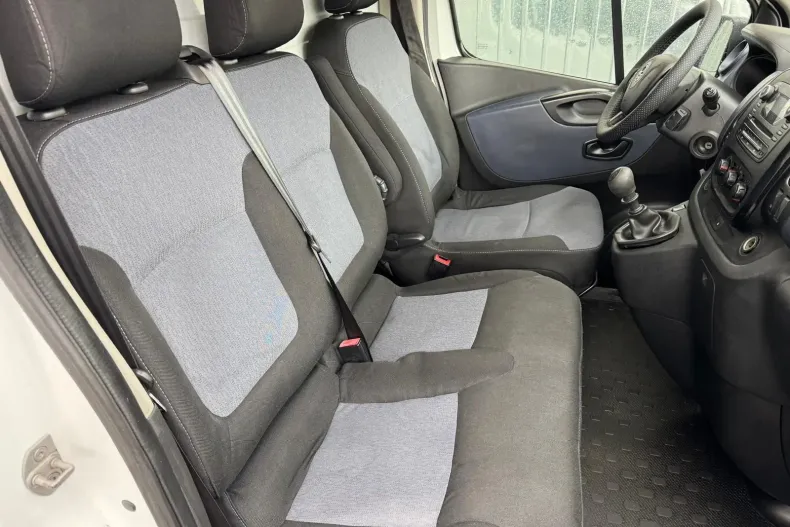 Opel Vivaro din 2019 cu 118.600 km - oferta OPE132493 - foto 5
