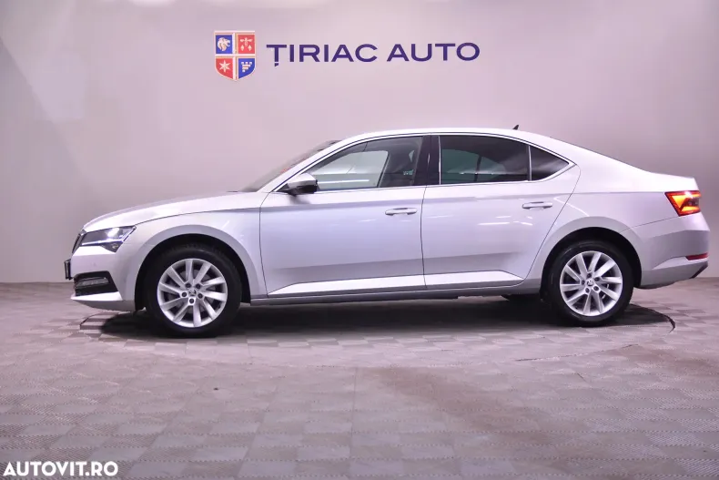 Skoda Superb din 2021 cu 62.670 km - oferta SKO132505 - foto 2