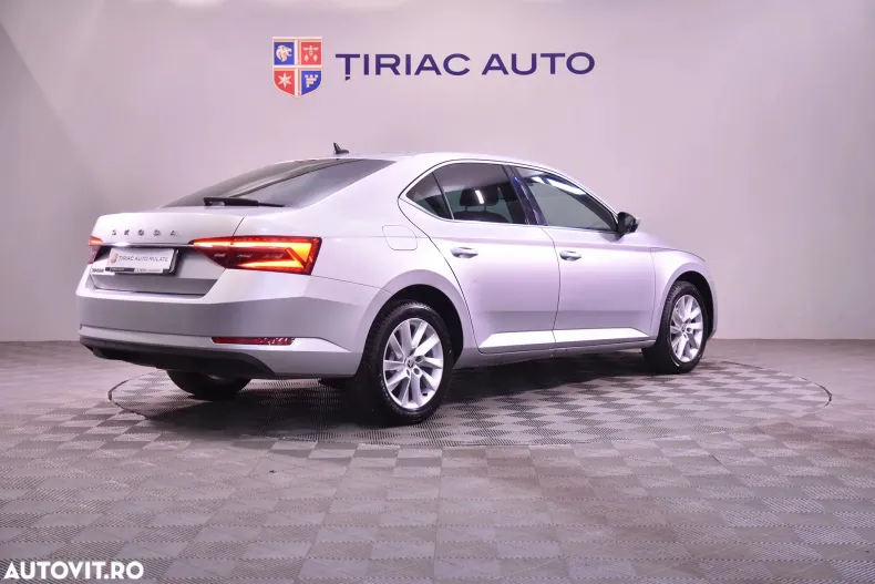 Skoda Superb din 2021 cu 62.670 km - oferta SKO132505 - foto 5