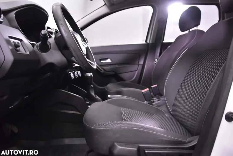 Dacia Duster din 2021 cu 100.233 km - oferta DAC132512 - foto 19