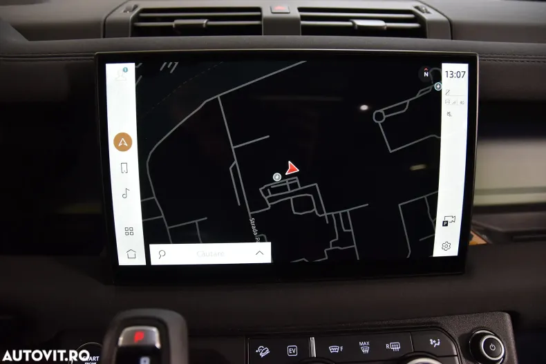 Land Rover Defender din 2022 cu 9.913 km - oferta LAN132528 - foto 19