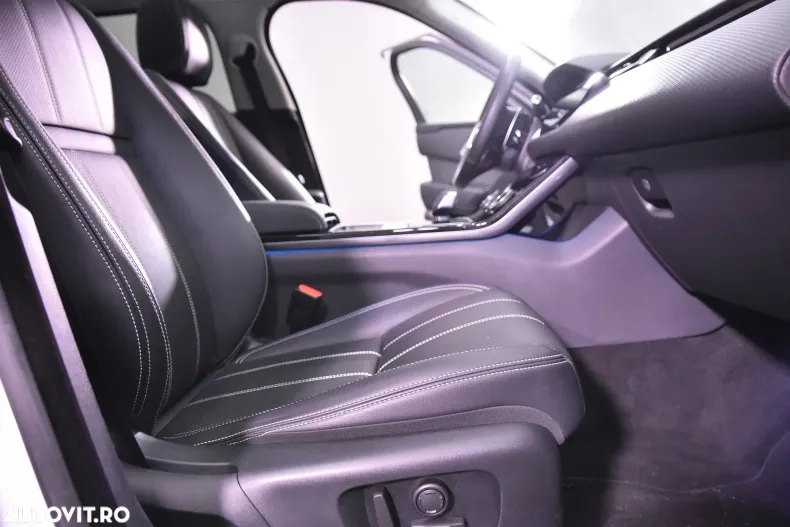 Land Rover Range Rover Velar din 2021 cu 53.987 km - oferta LAN132532 - foto 11