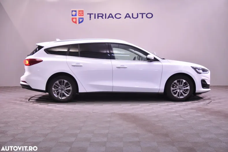 Ford Focus din 2022 cu 54.923 km - oferta FOR132549 - foto 6