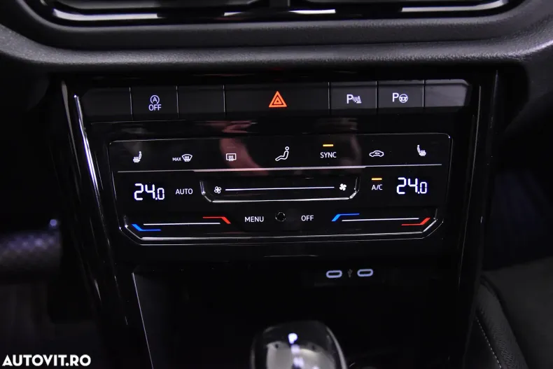 Volkswagen T-Roc din 2023 cu 32.395 km - oferta VOL132582 - foto 17