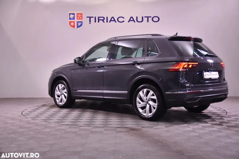 Volkswagen Tiguan din 2023 cu 73.980 km - oferta VOL132604 - foto 3