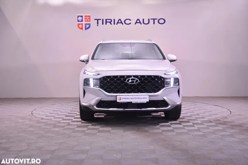 Hyundai SANTA FE din 2021 cu 49.388 km - oferta HYU132623 - foto 8