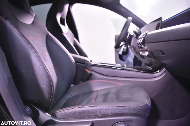 Mercedes-Benz CLA din 2024 cu 10.101 km - oferta MER132626 - foto 11