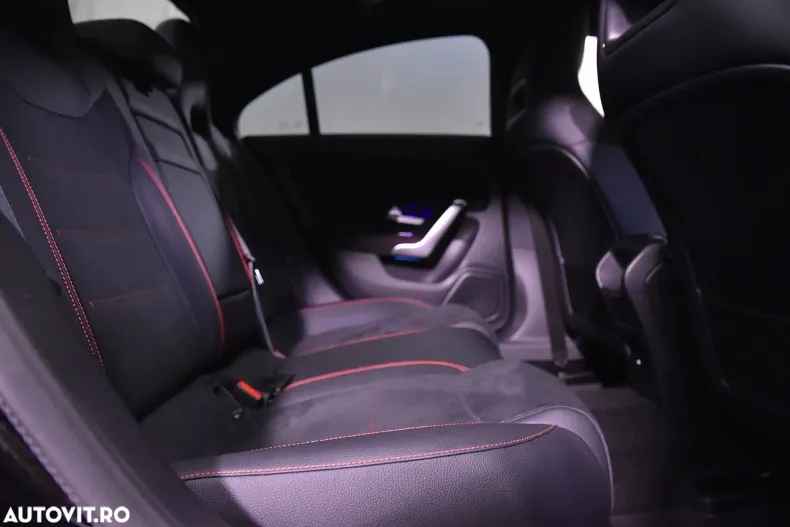 Mercedes-Benz CLA din 2024 cu 10.101 km - oferta MER132626 - foto 12