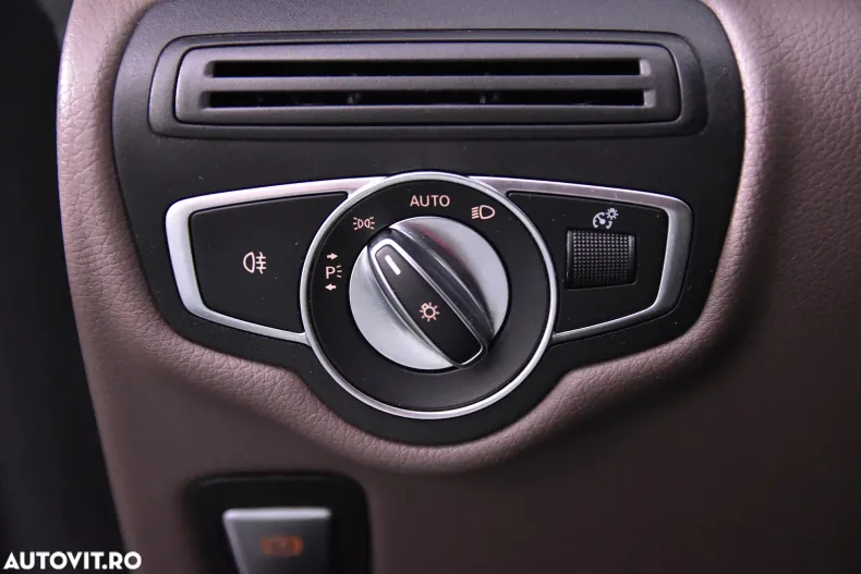 Mercedes-Benz V din 2023 cu 109.534 km - oferta MER132628 - foto 16