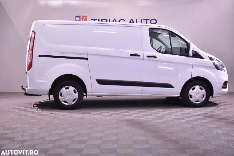 Ford Transit Custom din 2020 cu 118.504 km - oferta FOR132636 - foto 6
