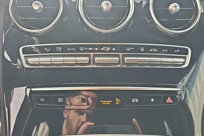 Mercedes-Benz GLC din 2020 cu 135.601 km - oferta MER132670 - foto 16