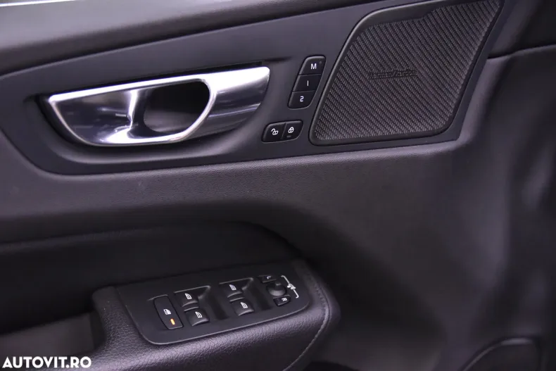 Volvo XC60 din 2020 cu 100.909 km - oferta VOL132672 - foto 14