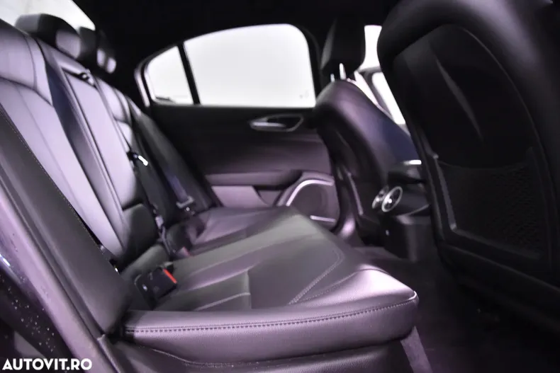 Alfa Romeo Giulia din 2022 cu 40.934 km - oferta ALF132685 - foto 12