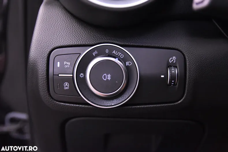 Alfa Romeo Giulia din 2022 cu 40.934 km - oferta ALF132685 - foto 15