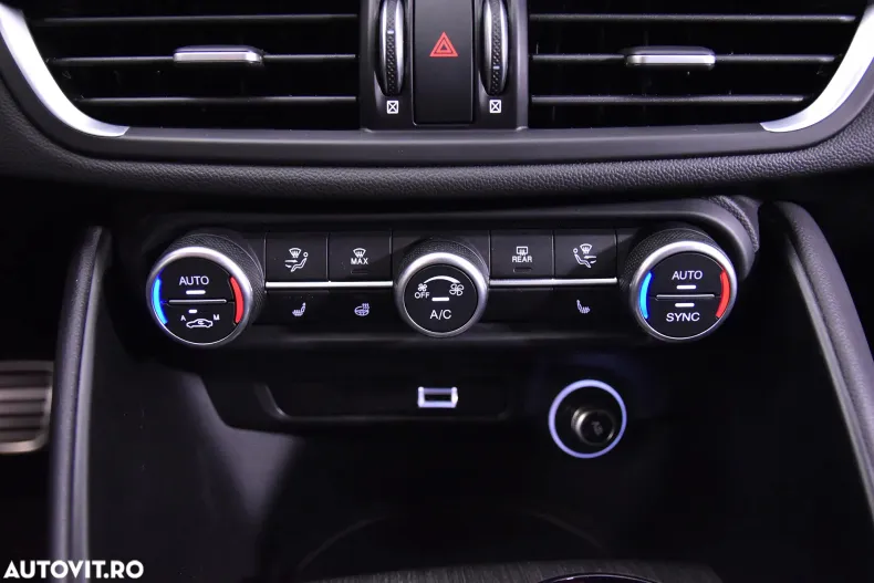 Alfa Romeo Giulia din 2022 cu 40.934 km - oferta ALF132685 - foto 18