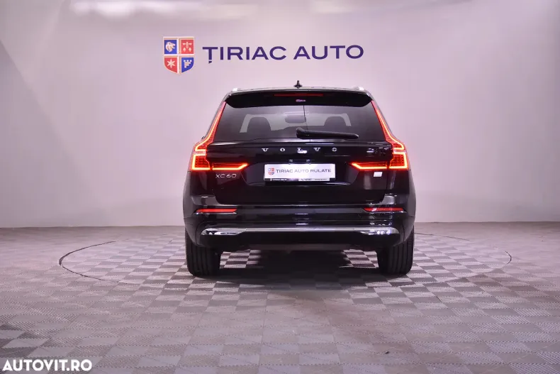 Volvo XC60 din 2022 cu 142.337 km - oferta VOL132688 - foto 4