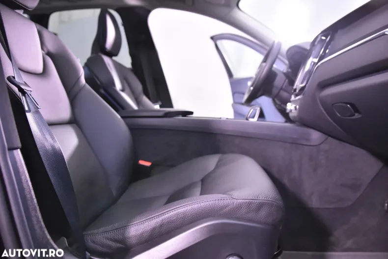 Volvo XC60 din 2022 cu 142.337 km - oferta VOL132688 - foto 11