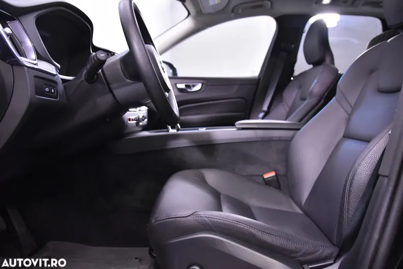 Volvo XC60 din 2022 cu 142.337 km - oferta VOL132688 - foto 22