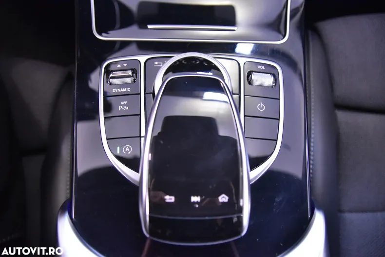 Mercedes-Benz C din 2020 cu 162.289 km - oferta MER132698 - foto 17