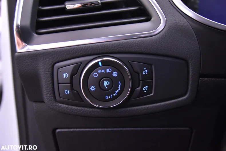 Ford S-Max din 2019 cu 122.225 km - oferta FOR132701 - foto 15