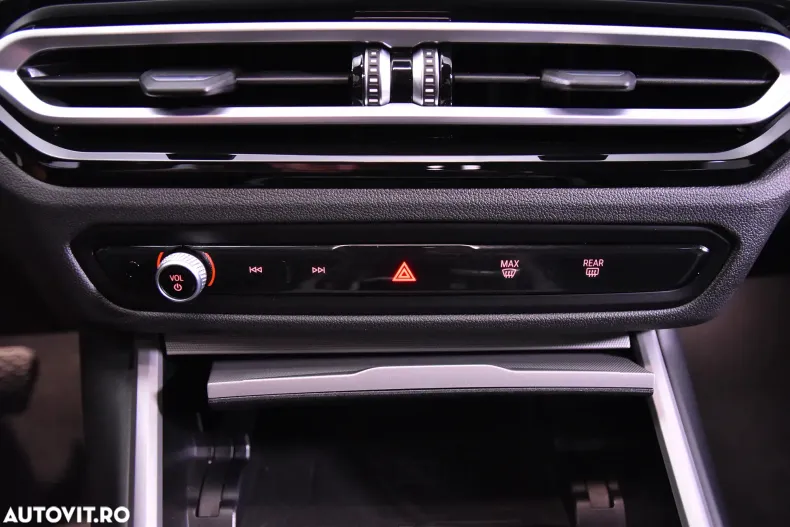 BMW Seria 3 din 2022 cu 87.465 km - oferta BMW132702 - foto 18