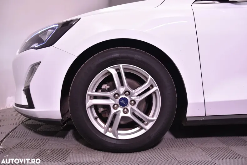 Ford Focus din 2021 cu 69.839 km - oferta FOR132715 - foto 13