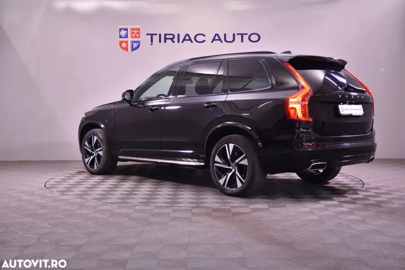 Volvo XC90 din 2021 cu 102.111 km - oferta VOL132740 - foto 3