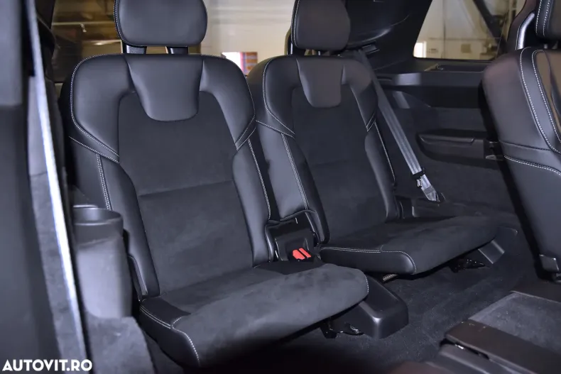 Volvo XC90 din 2021 cu 102.111 km - oferta VOL132740 - foto 13