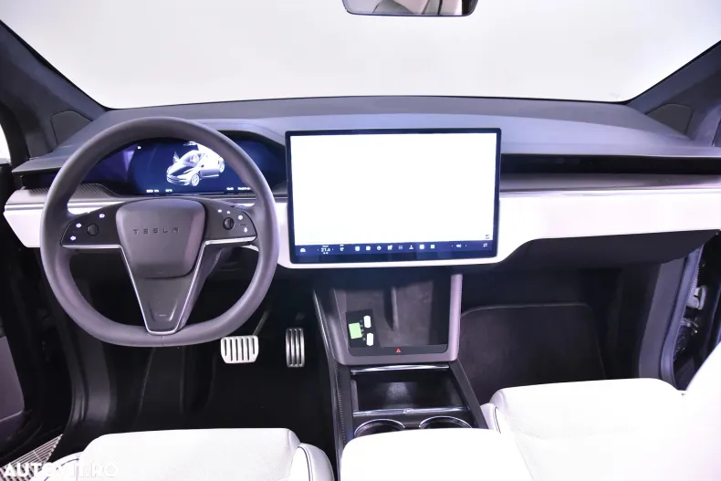 Tesla Model X din 2023 cu 43.121 km - oferta TES132754 - foto 9