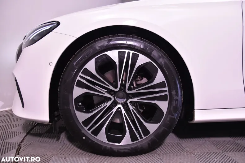Mercedes-Benz E din 2024 cu 17.889 km - oferta MER132775 - foto 14
