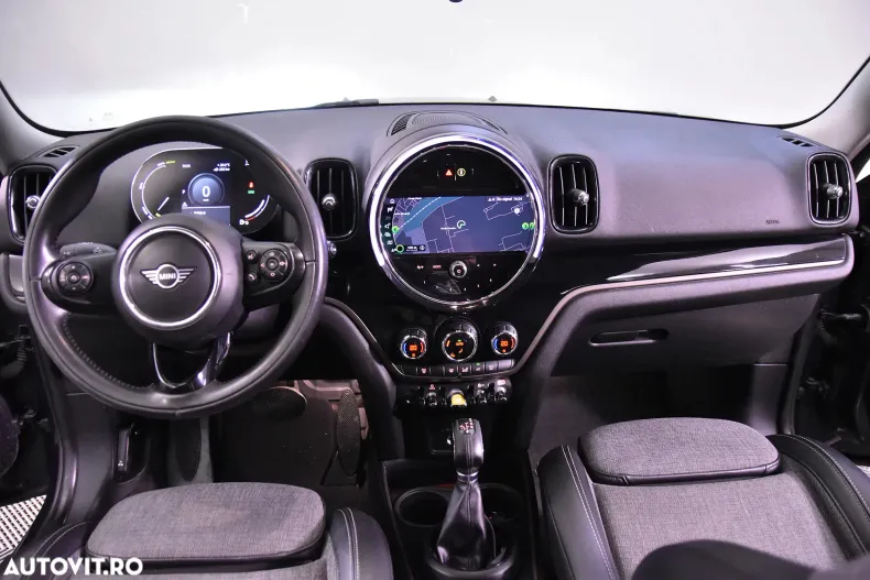 MINI Countryman din 2020 cu 92.245 km - oferta MIN132785 - foto 9