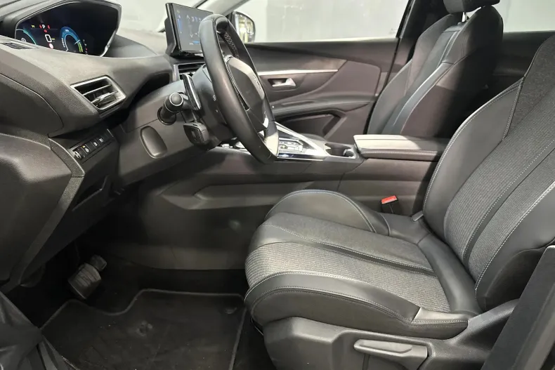 Peugeot 3008 din 2020 cu 121.068 km - oferta PEU132795 - foto 22