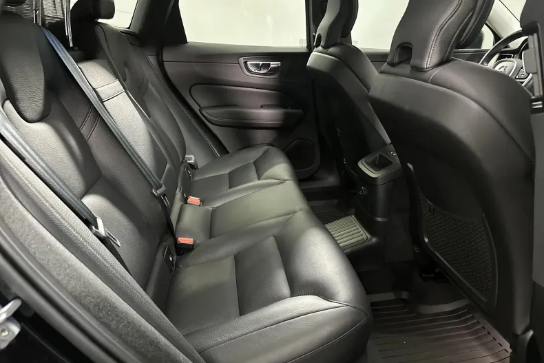 Volvo XC60 din 2021 cu 79.034 km - oferta VOL132807 - foto 12