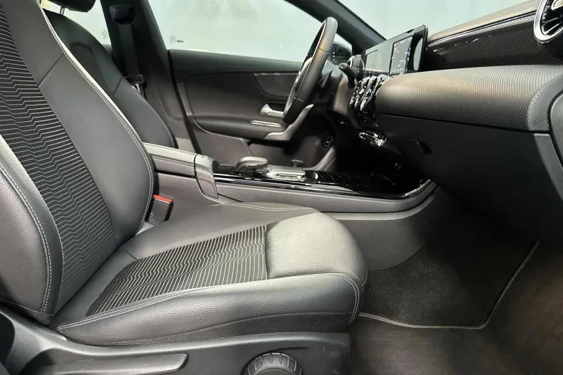 Mercedes-Benz CLA din 2022 cu 96.663 km - oferta MER132818 - foto 11