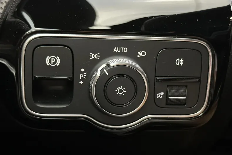 Mercedes-Benz CLA din 2022 cu 96.663 km - oferta MER132818 - foto 15