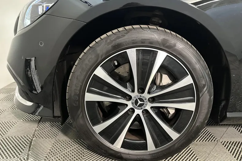 Mercedes-Benz E din 2023 cu 135.806 km - oferta MER132819 - foto 13