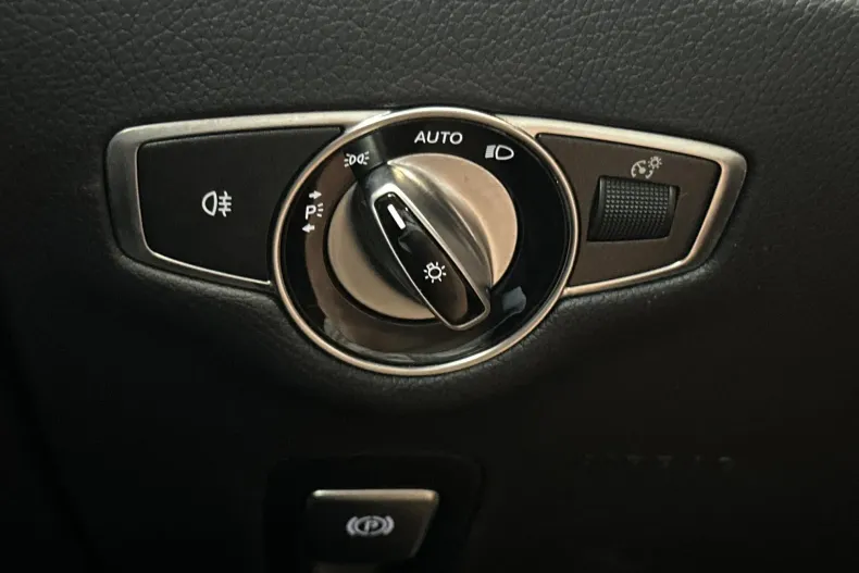 Mercedes-Benz E din 2023 cu 135.806 km - oferta MER132819 - foto 15