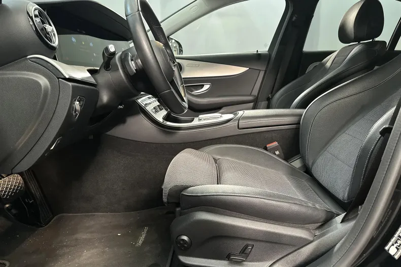 Mercedes-Benz E din 2023 cu 135.806 km - oferta MER132819 - foto 25